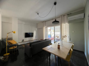 Saffron Apartment in Central Athens